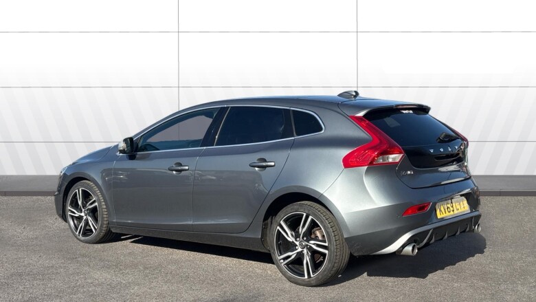 Volvo V40 D2 [122] R DESIGN Edition 5dr Diesel Hatchback